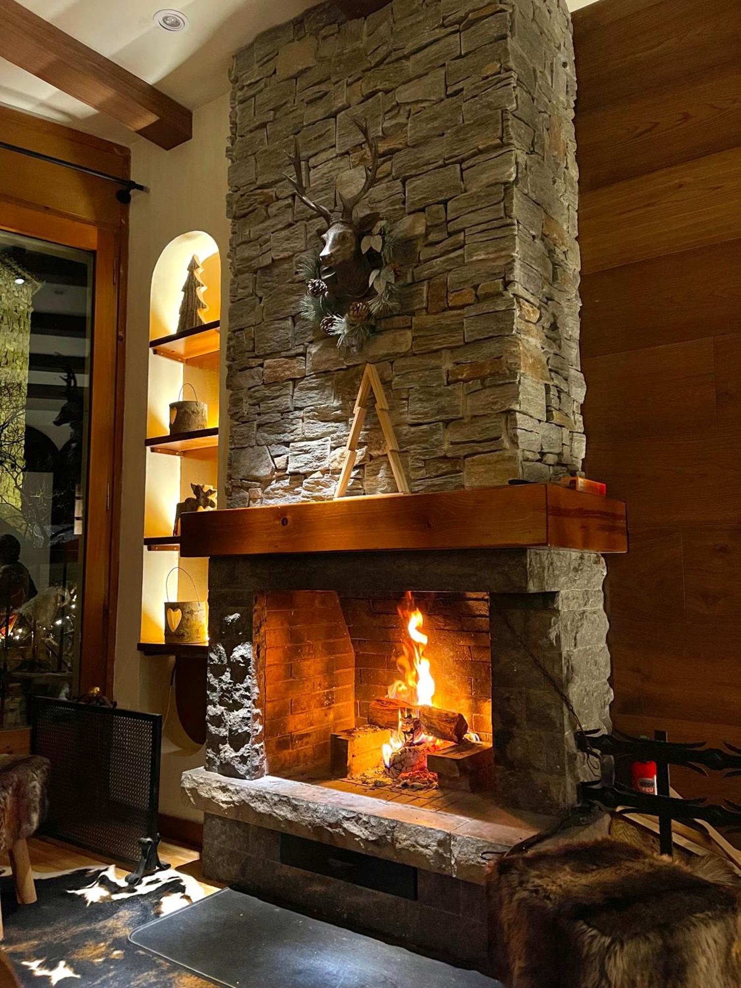 Casa Matilda - Con Chimenea, Vistas, Rustico-elegante En El Centro Sant Joan de les Abadesses